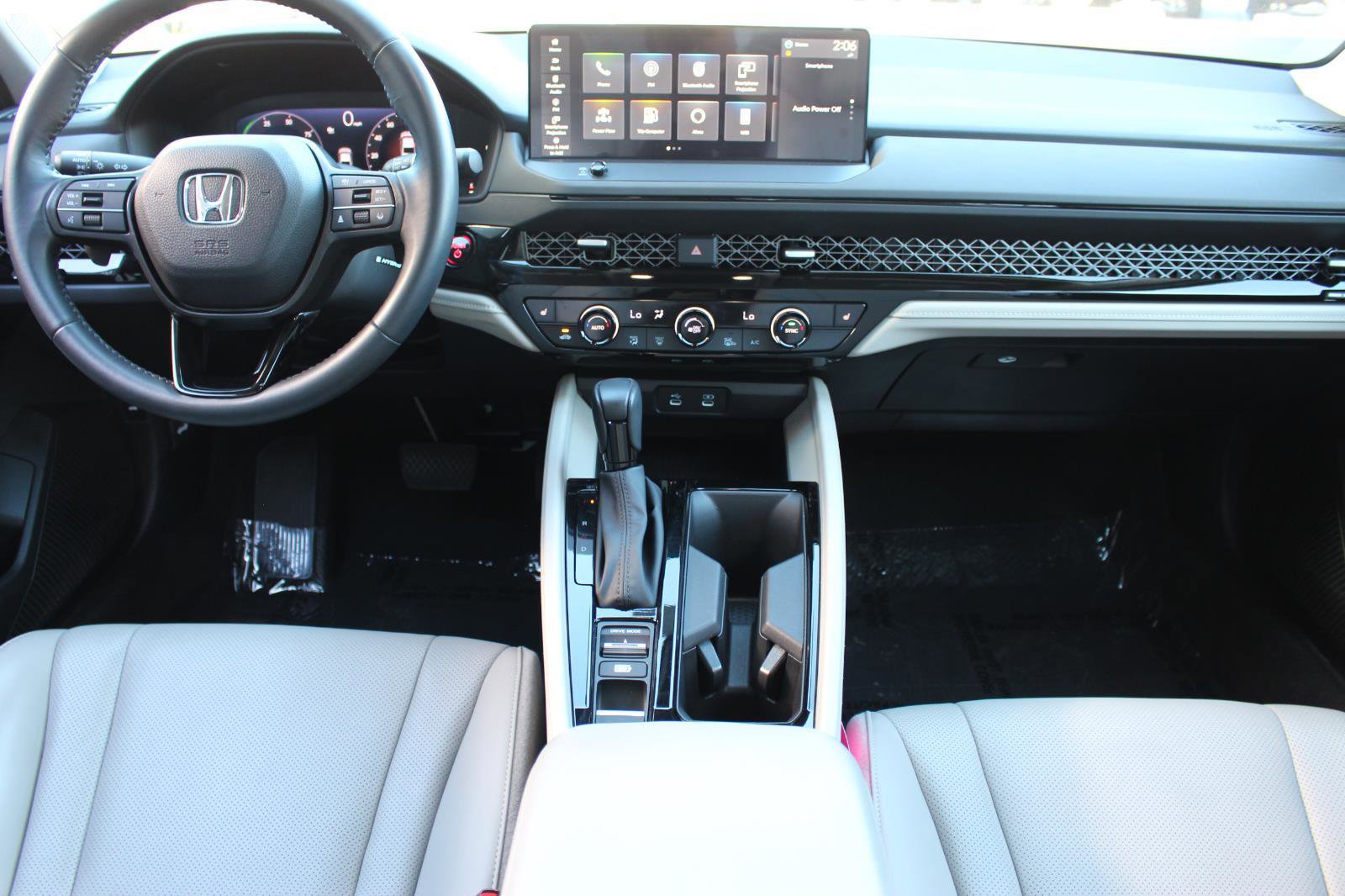 Used 2024 Honda Accord EX-L image 13