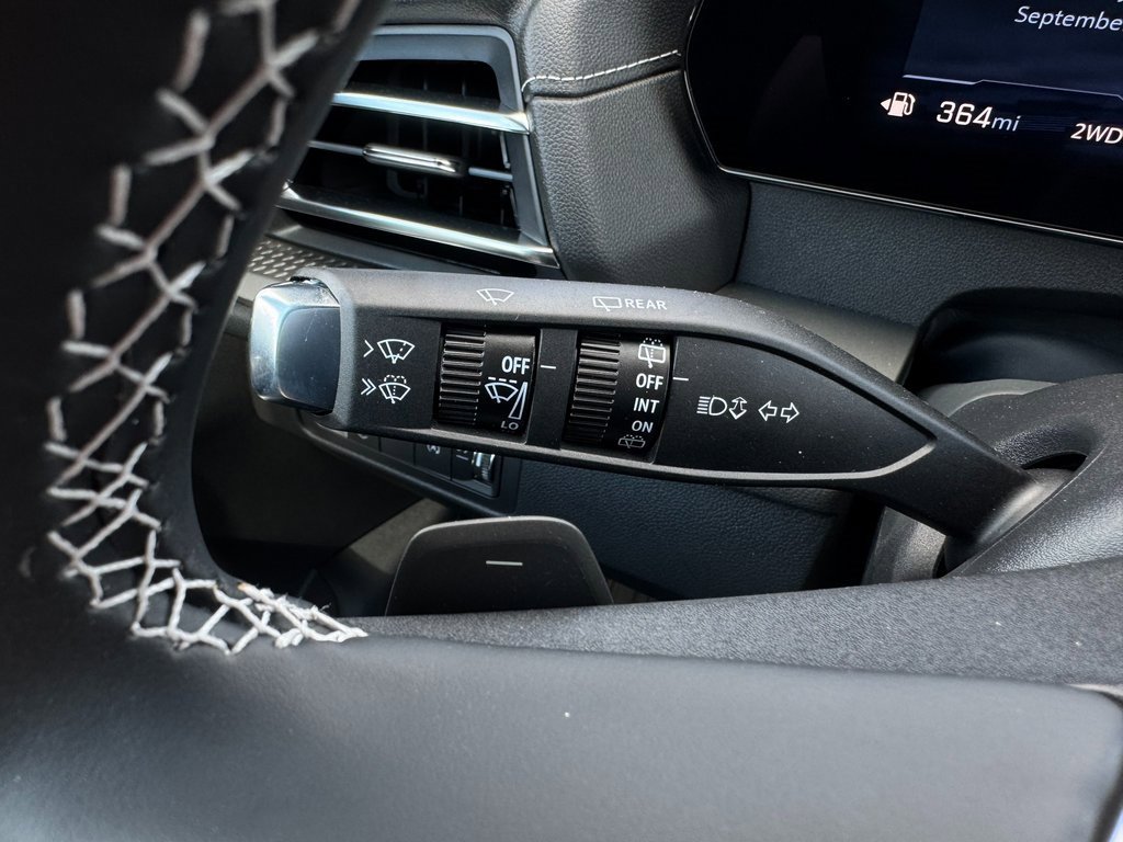 New 2025 Chevrolet Traverse LT image 16