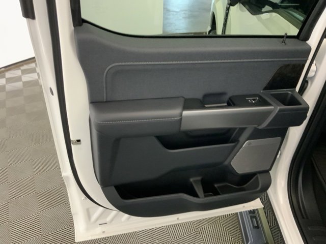 New 2025 Ford F350 Lariat w/ Lariat Ultimate Package image 37