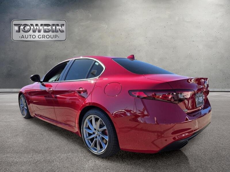 Used 2023 Alfa Romeo Giulia Sprint RWD image 6