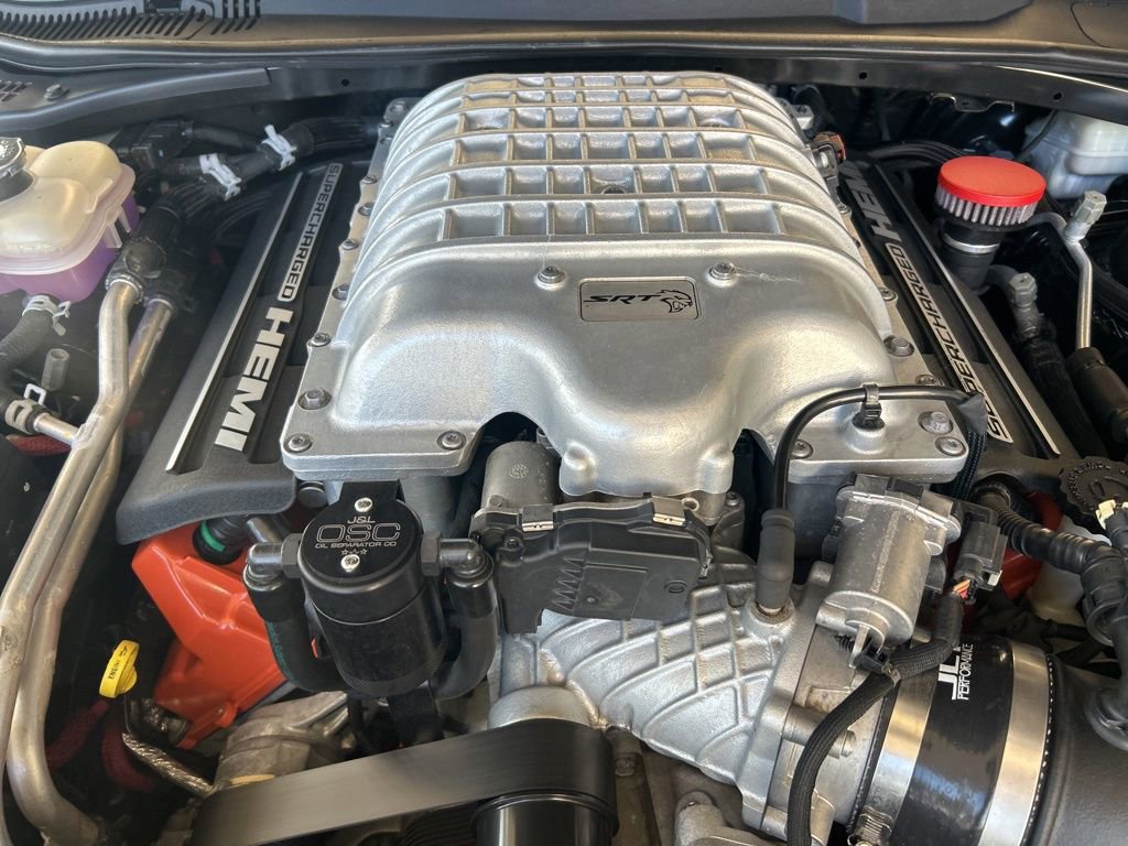 Used 2015 Dodge Challenger SRT Hellcat image 12