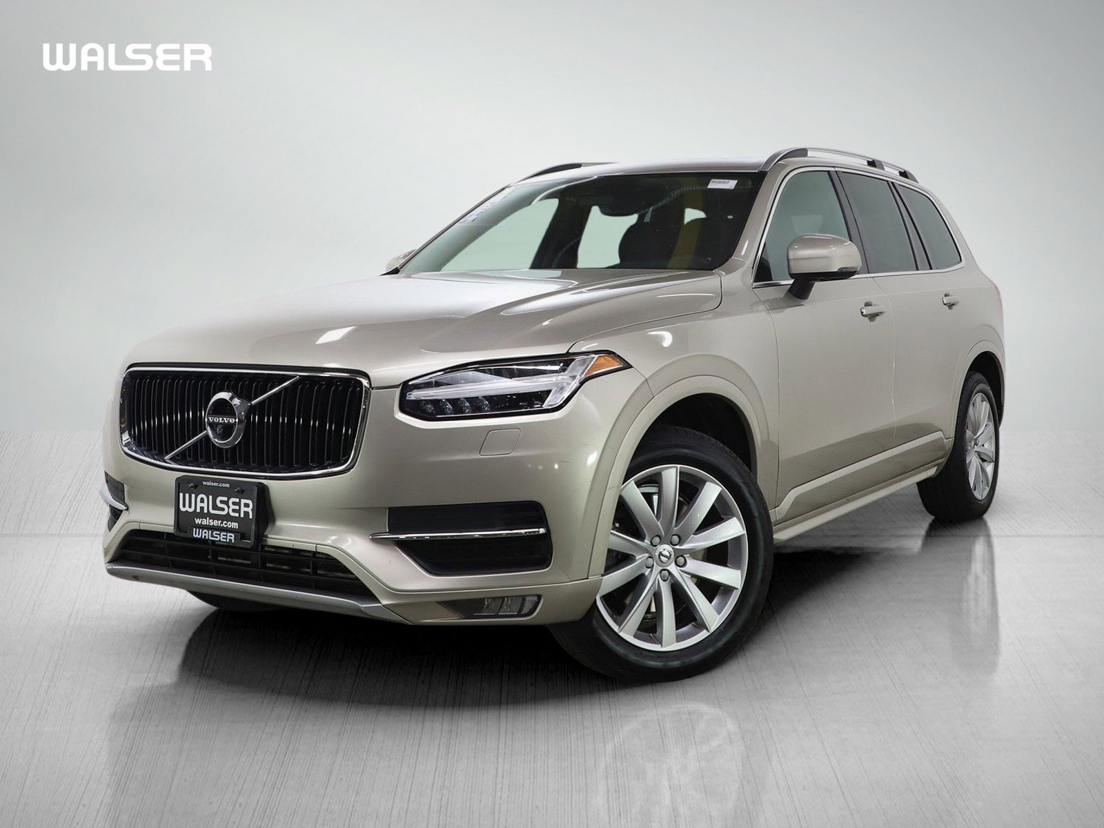 Used 2016 Volvo XC90 T6 Momentum w/ Momentum Plus Package
