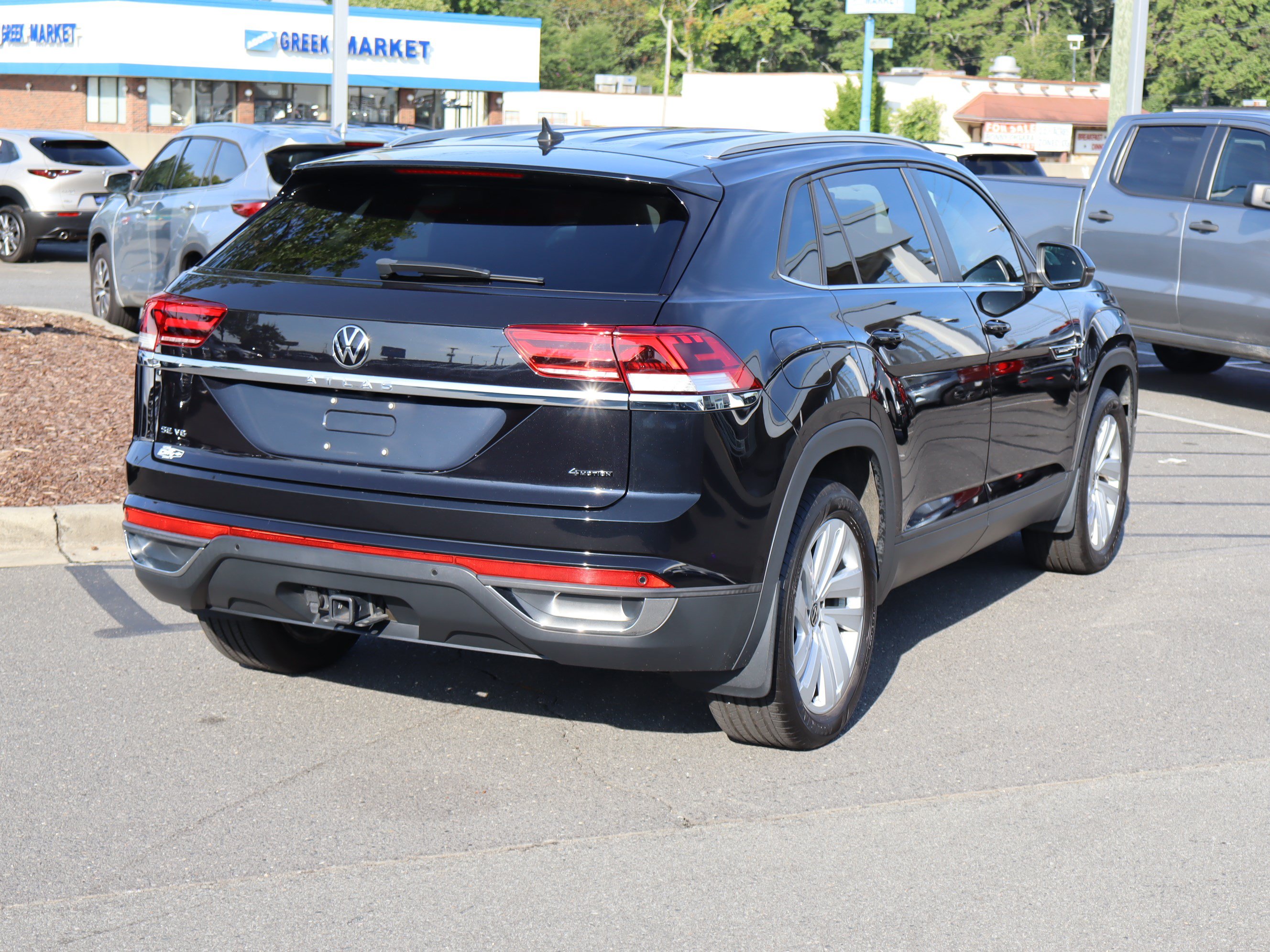 Used 2023 Volkswagen Atlas Cross Sport SE AWD/4WD image 10