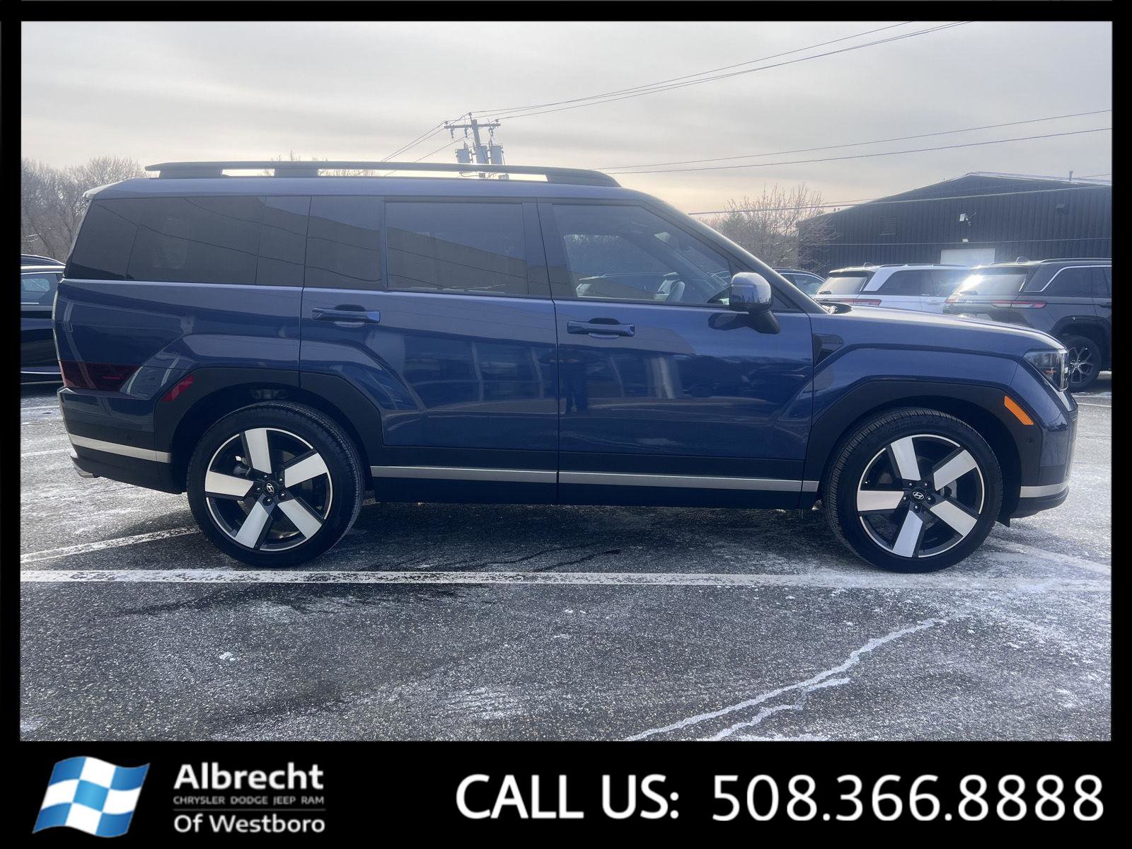 Used 2025 Hyundai Santa Fe Limited image 6