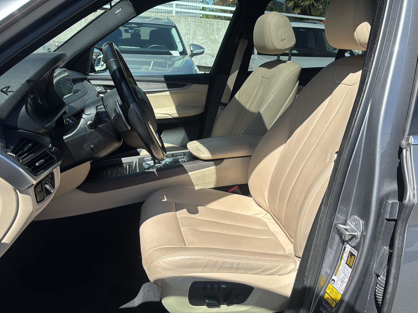 Used 2018 BMW X5 xDrive40e image 12