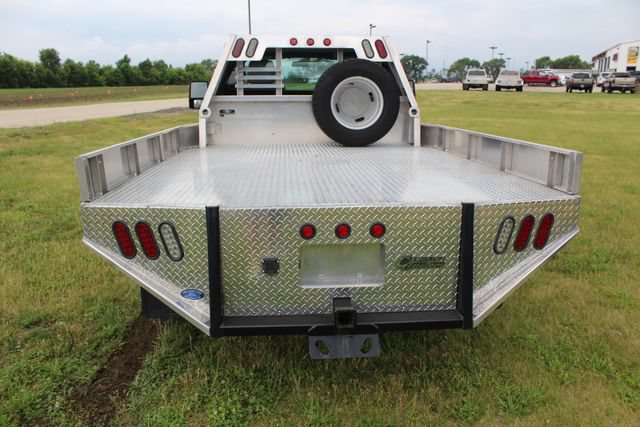 Used 2015 Ford F350 XL w/ Power Equipment Group AWD/4WD image 9