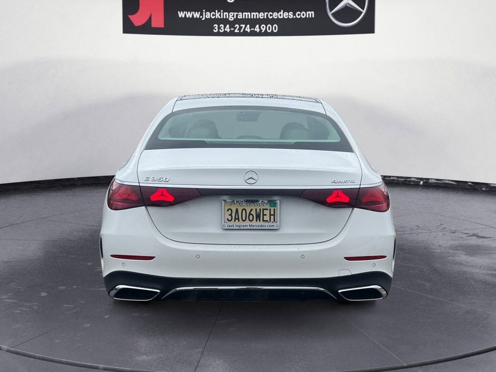 Used 2025 Mercedes-Benz E 350 4MATIC Sedan image 4