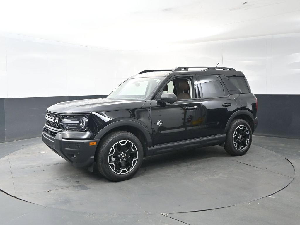 Used 2025 Ford Bronco Sport Outer Banks w/ Outer Banks Tech Package+ image 2