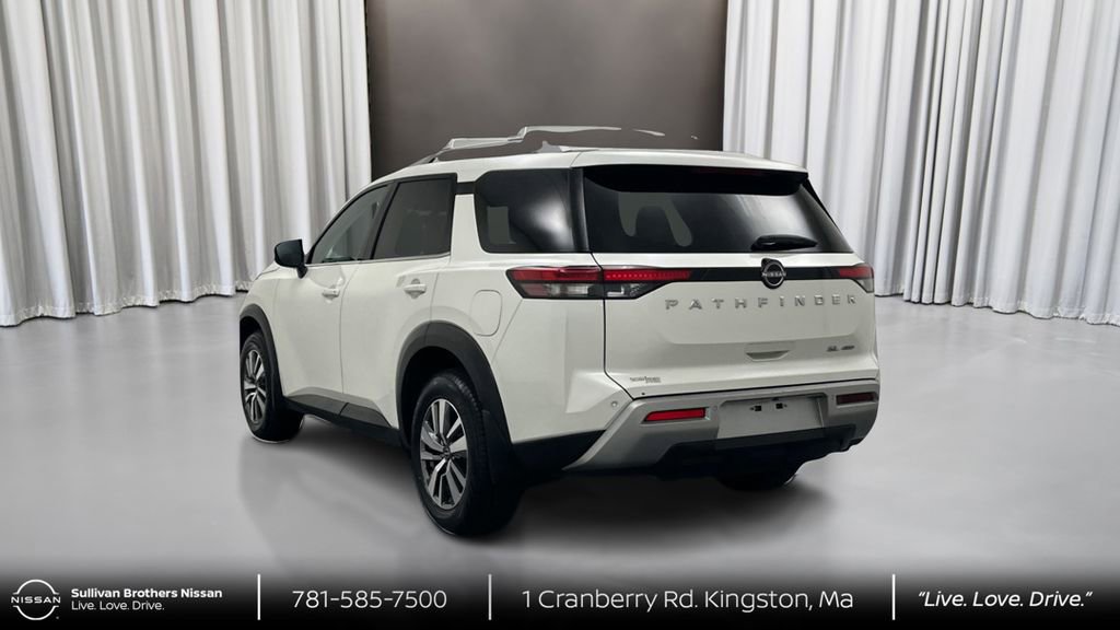 Used 2023 Nissan Pathfinder SL AWD/4WD image 7