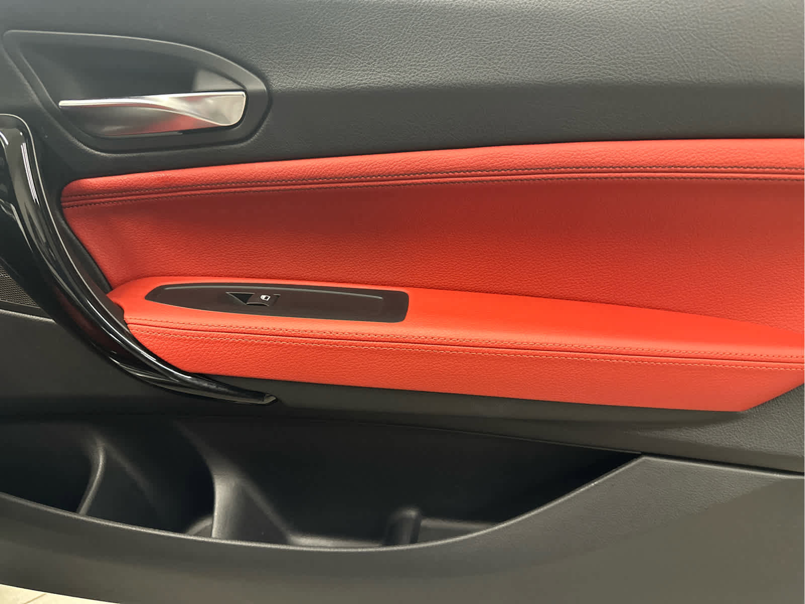 Used 2017 BMW 230i Convertible image 18