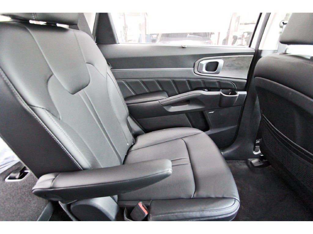 New 2026 Kia Sorento SX AWD/4WD image 10