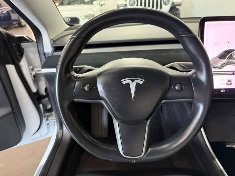 Used 2019 Tesla Model 3 Long Range image 11