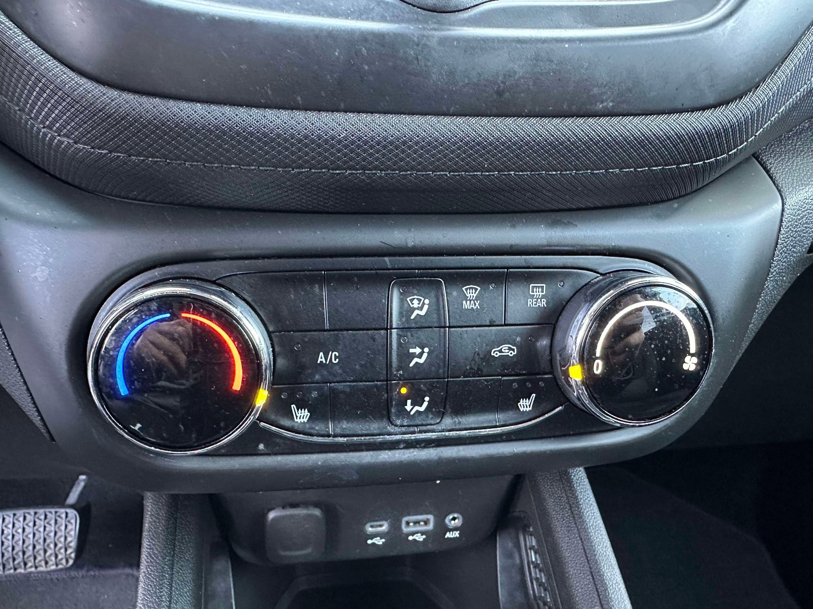 Used 2023 Chevrolet TrailBlazer LT image 29