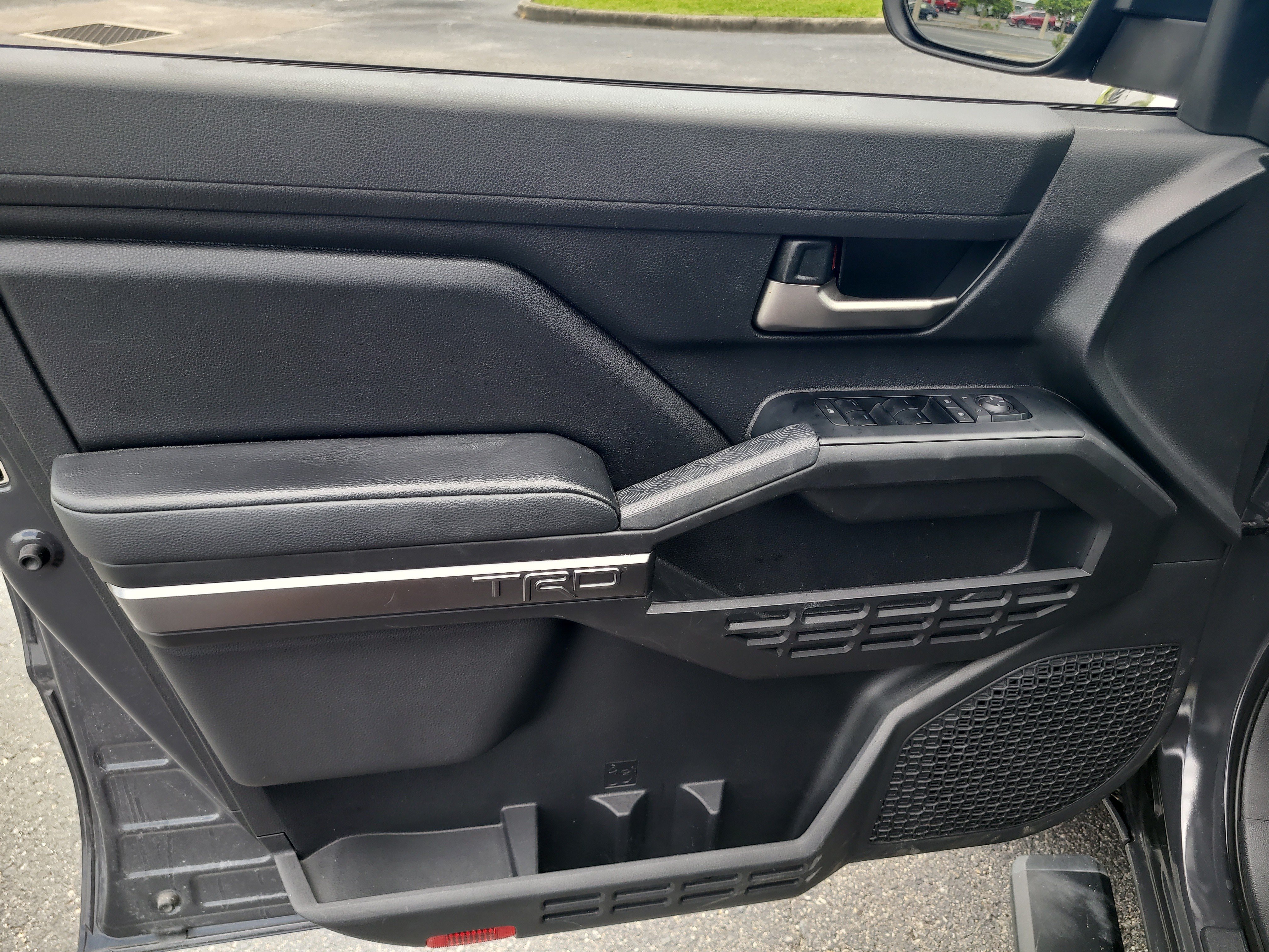 Certified 2025 Toyota Tacoma TRD Sport RWD image 17