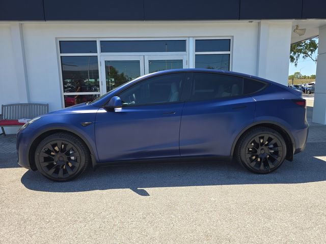 Used 2022 Tesla Model Y Long Range image 4