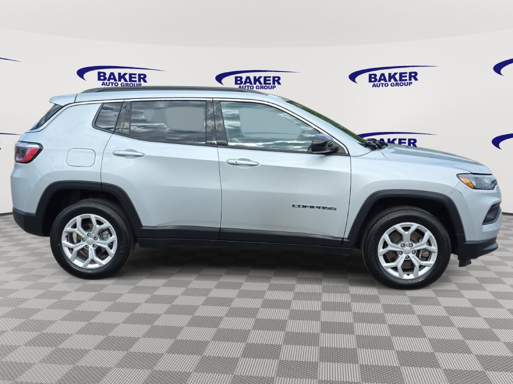 Used 2024 Chevrolet Blazer EV LT AWD/4WD image 4