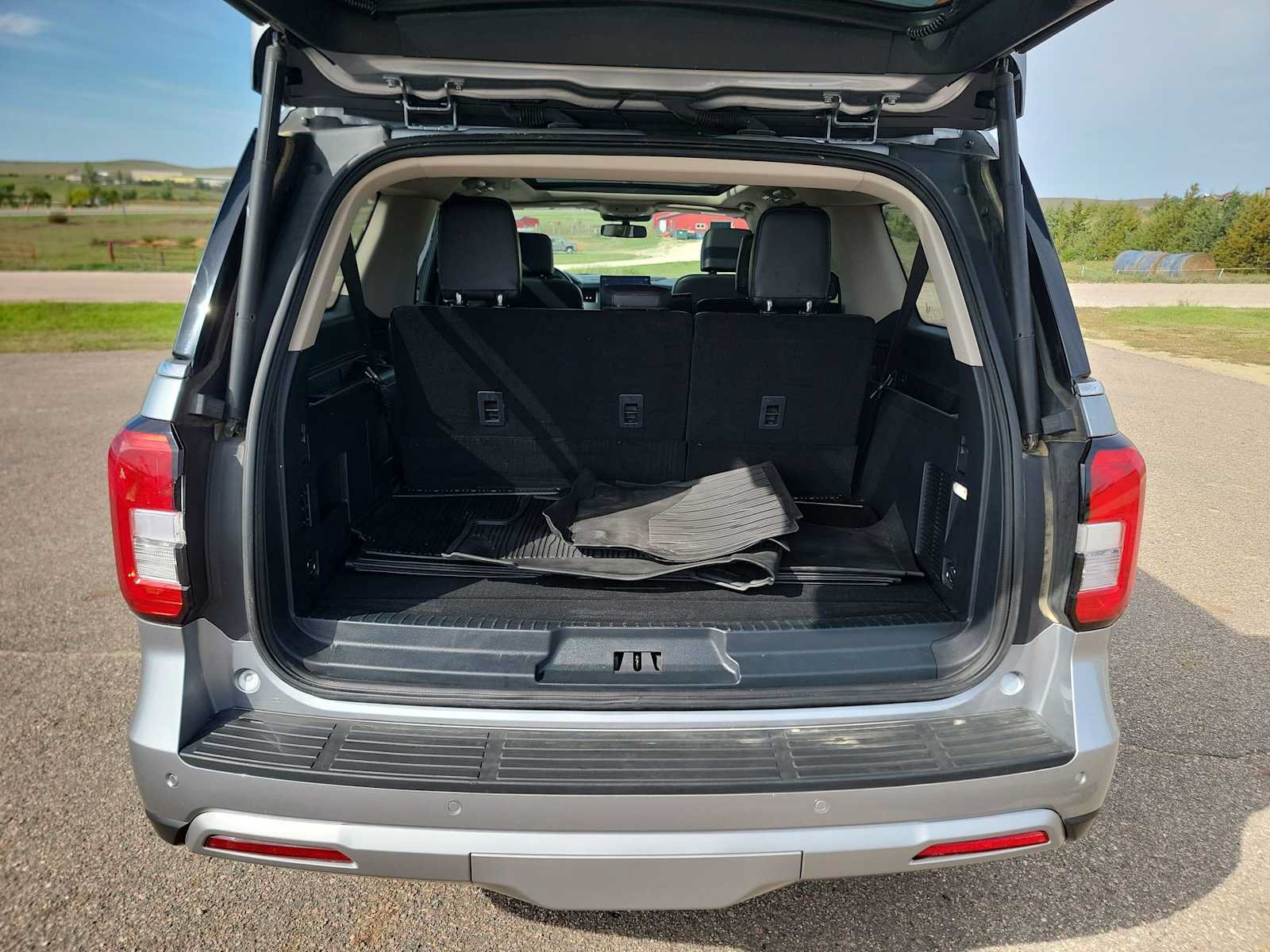 Used 2024 Ford Expedition Max XLT AWD/4WD image 25