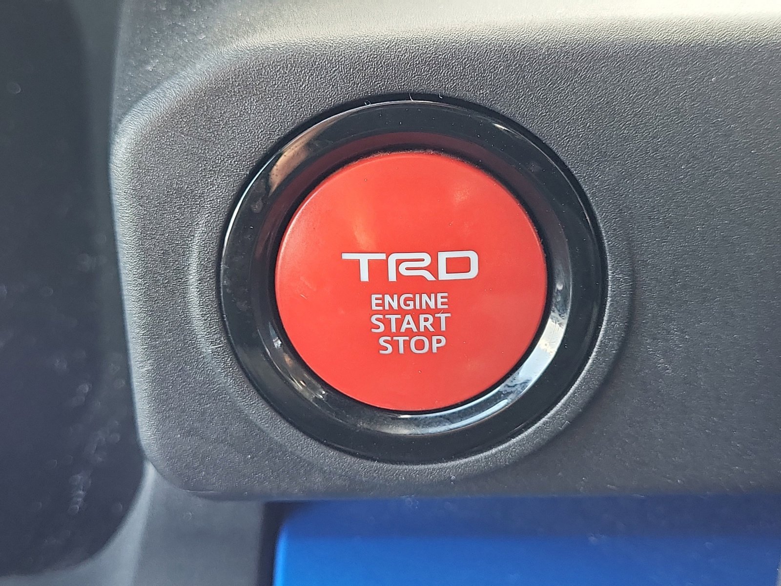 Used 2024 Toyota Tacoma TRD Off-Road image 18