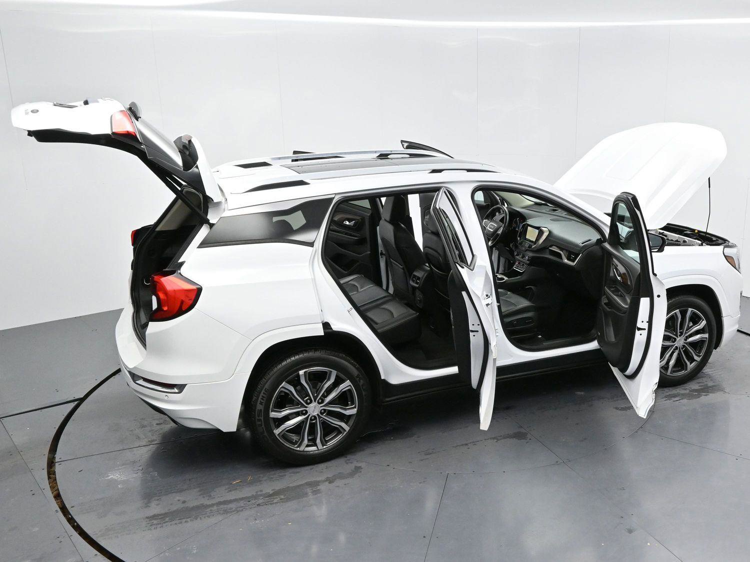 Used 2019 GMC Terrain Denali w/ Driver Alert Package II image 46