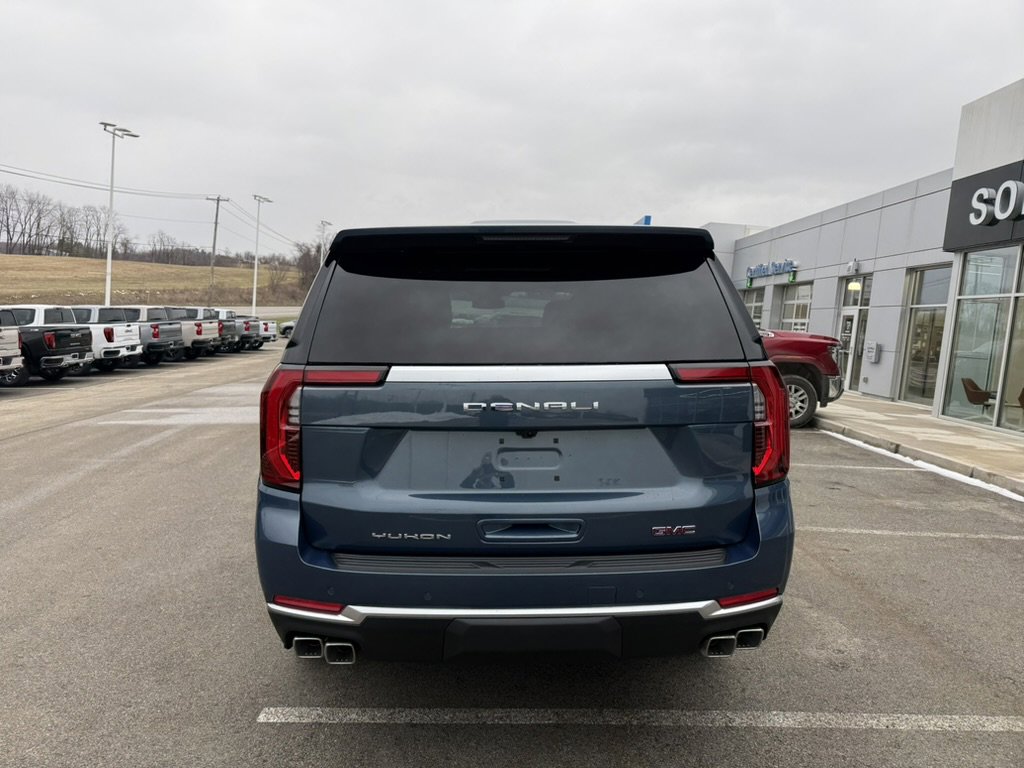 New 2026 GMC Yukon Denali w/ Sun & Power Step Package image 4