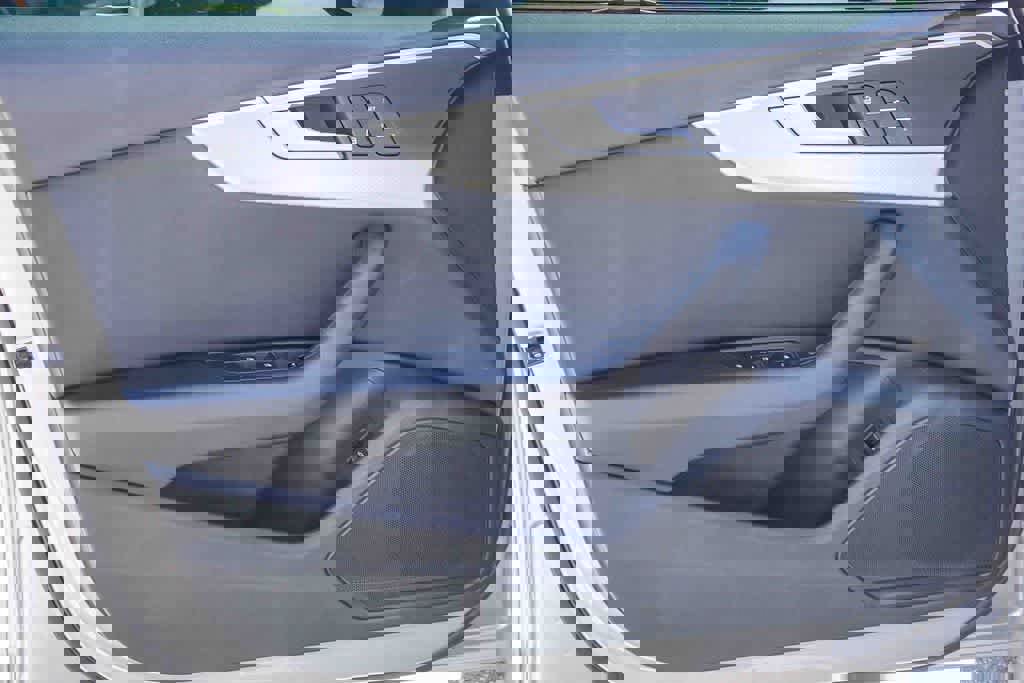 Used 2019 Audi A4 2.0T Premium w/ Convenience Package image 18