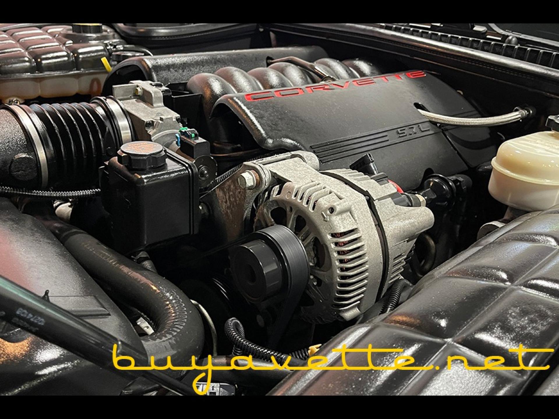 Used 2002 Chevrolet Corvette Coupe w/ Preferred Equipment Group2 image 23