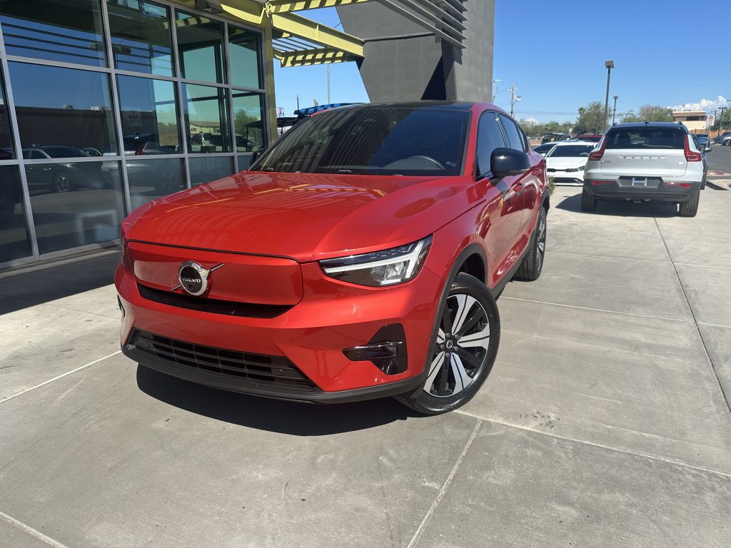 Used 2023 Volvo C40 P8 Recharge Plus AWD/4WD image 2
