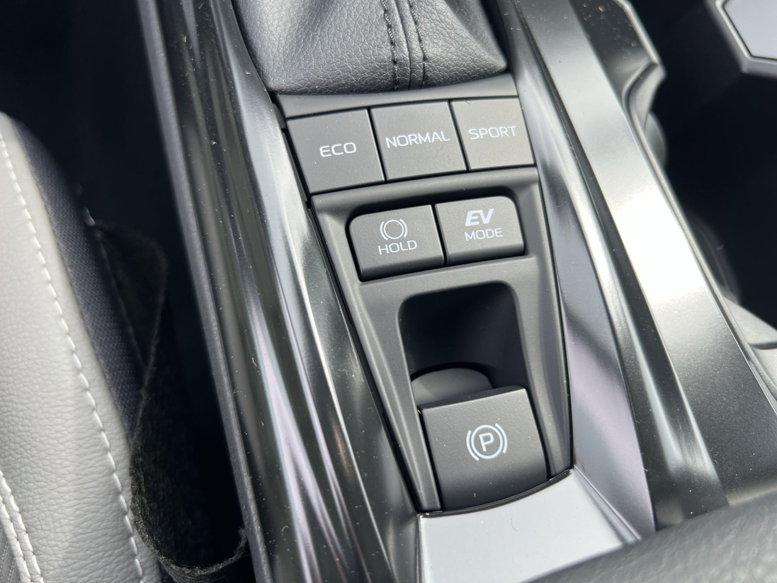 New 2026 Toyota Camry SE w/ Convenience Package FWD image 24