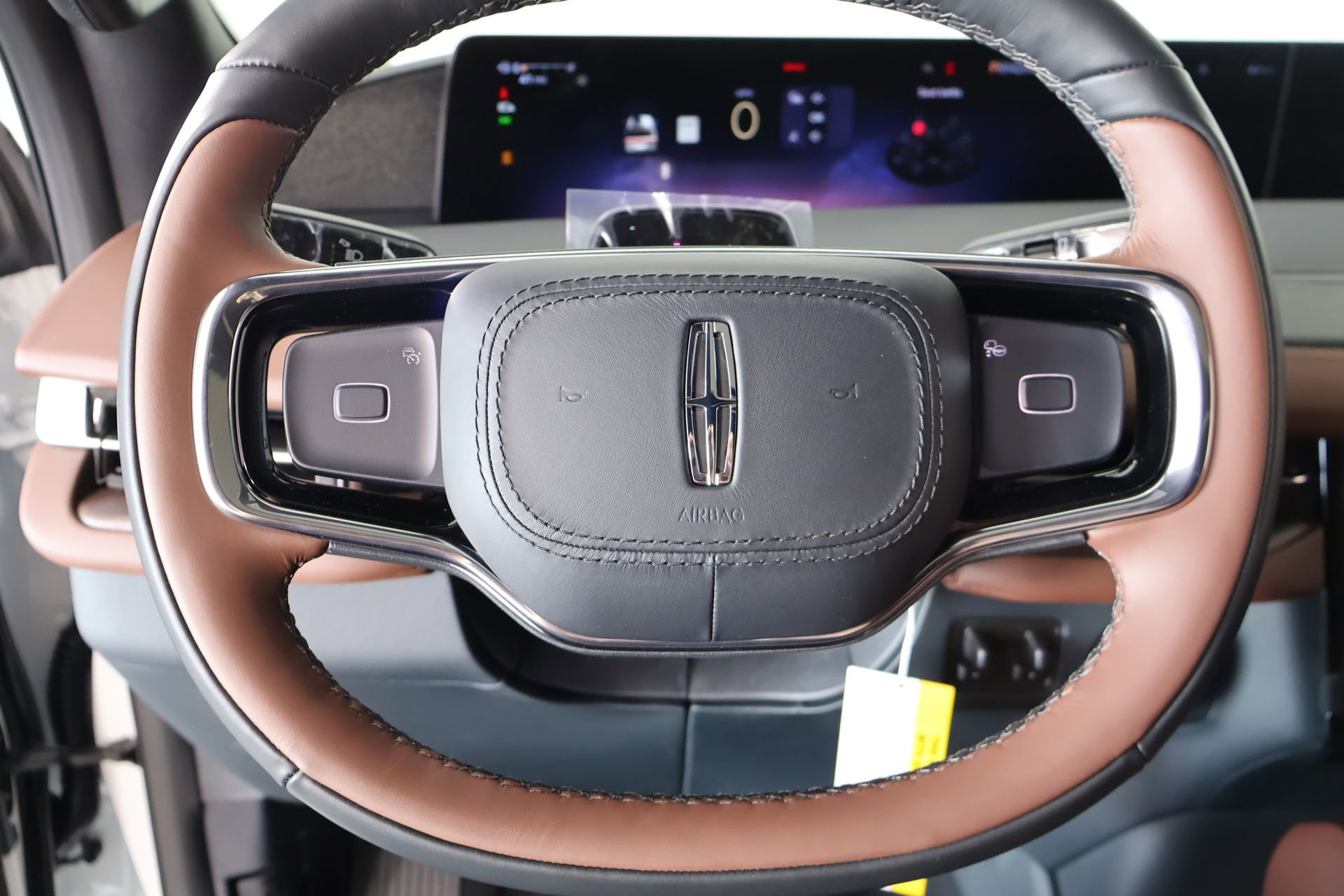 New 2026 Lincoln Navigator Reserve AWD/4WD image 3