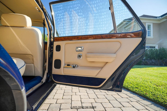 Used 1996 Rolls-Royce Silver Dawn image 47