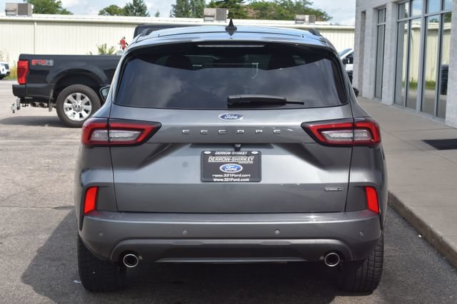 Used 2023 Ford Escape ST-Line Elite w/ Premium Technology Package AWD/4WD image 13