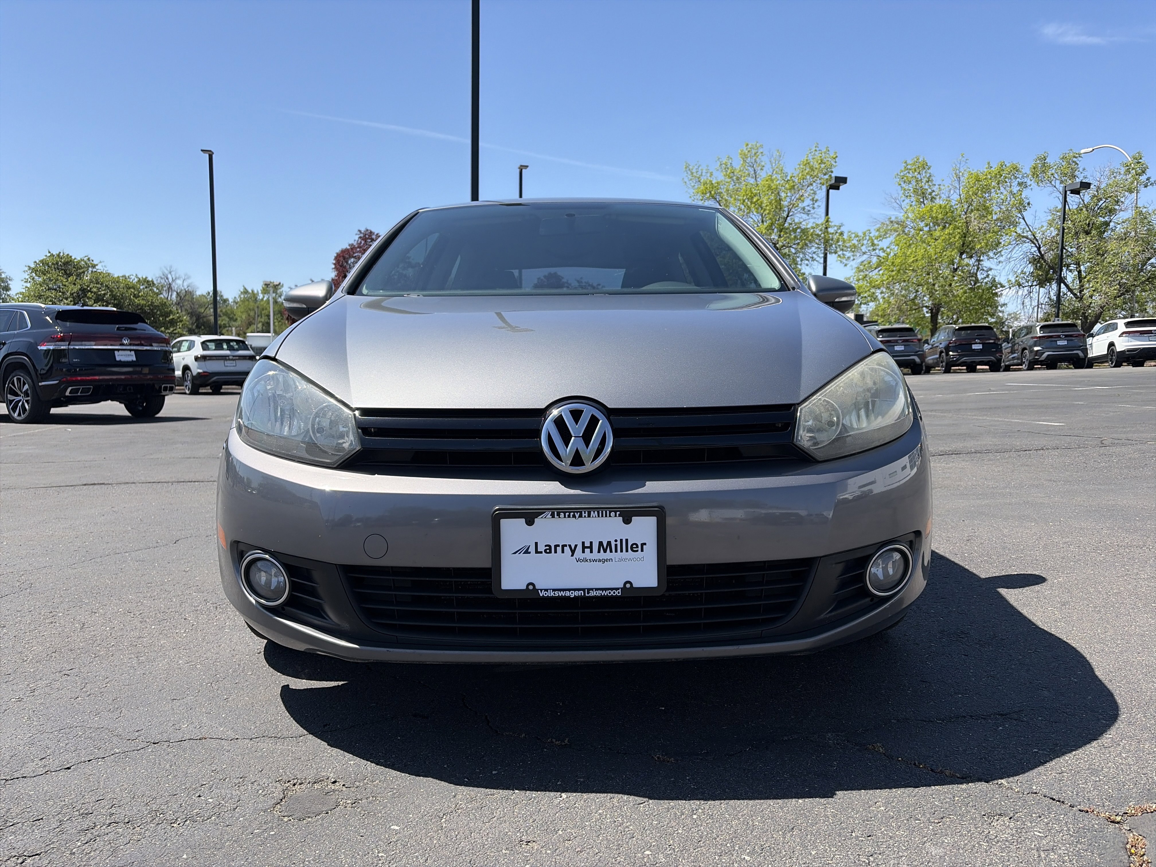 Used 2010 Volkswagen Golf TDI FWD image 6