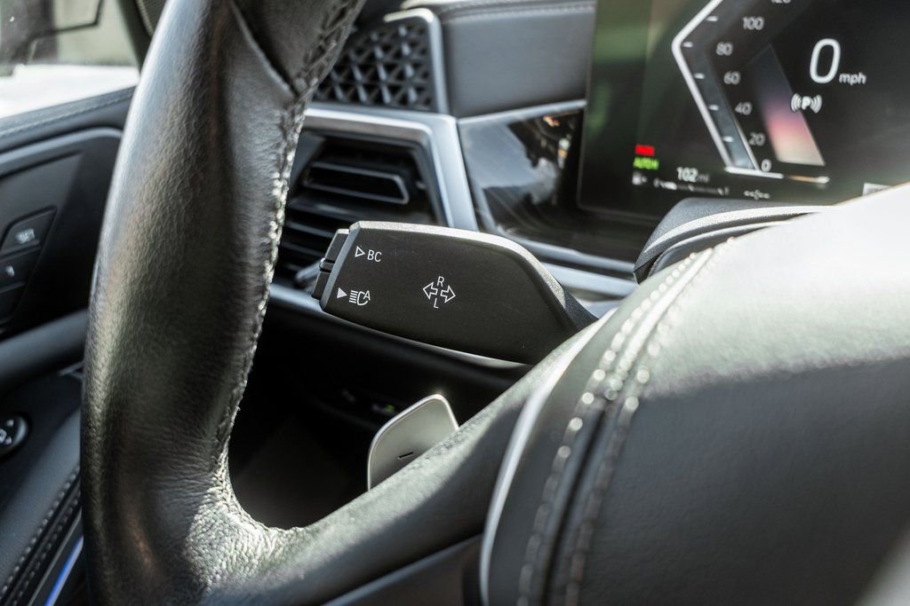 Used 2024 BMW X5 xDrive40i w/ Premium Essential Package image 26