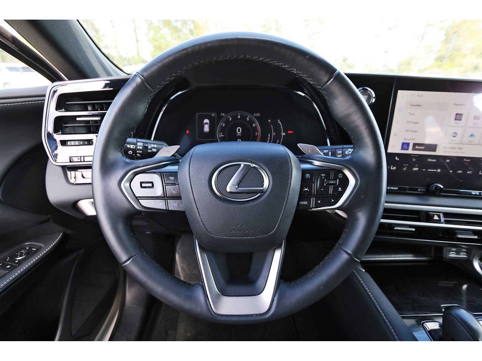 Used 2024 Lexus RX 350 FWD w/ Technology Package image 13
