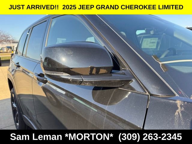 New 2025 Jeep Grand Cherokee Limited w/ Black Appearance Package image 7