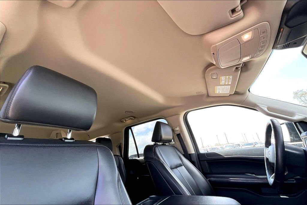 Used 2024 Ford Expedition XLT RWD image 28