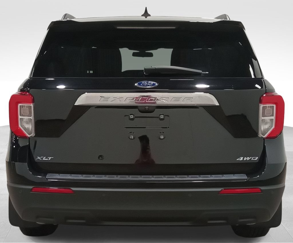 Certified 2023 Ford Explorer XLT AWD/4WD image 4