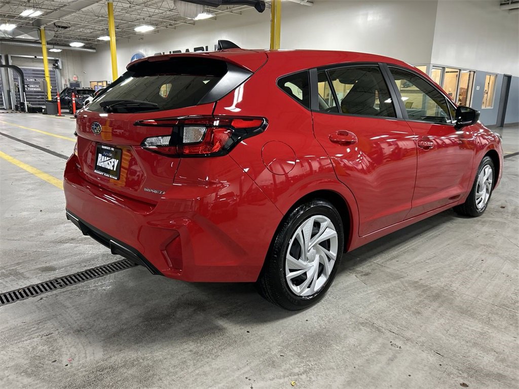 Certified 2025 Subaru Impreza 2.0i image 8