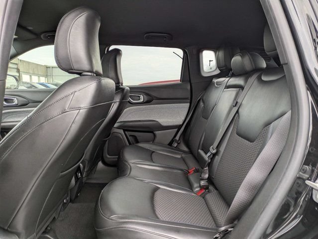Certified 2023 Jeep Compass Latitude AWD/4WD image 13