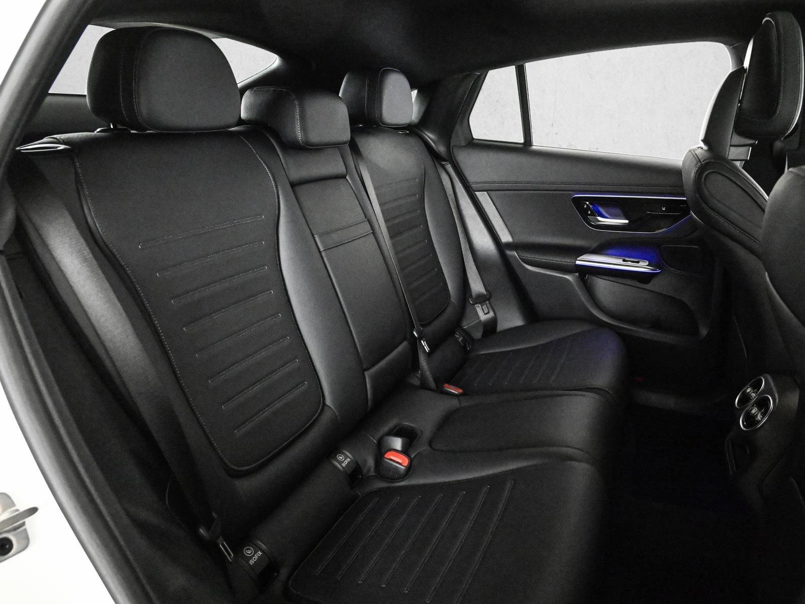 Certified 2025 Mercedes-Benz GLC 300 4MATIC w/ AMG Line image 21