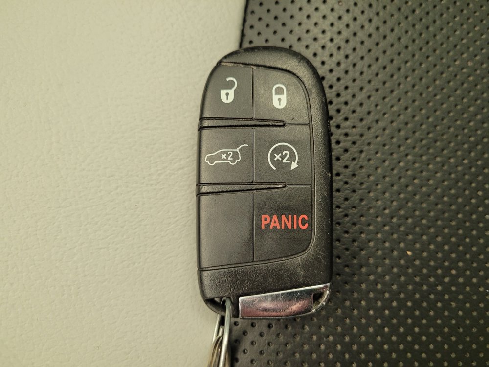 Used 2018 Jeep Compass Limited w/ Navigation Group image 32