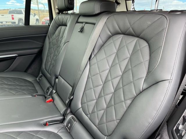 Used 2025 BMW X7 xDrive40i image 18