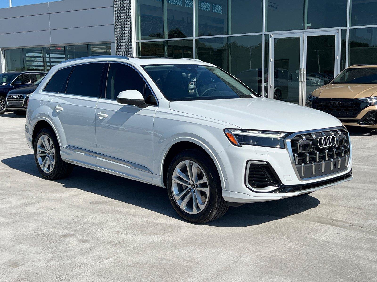 New 2026 Audi Q7 2.0T Premium Plus AWD/4WD image 3