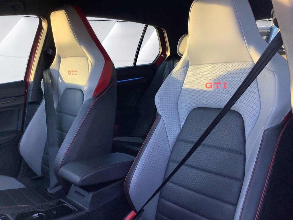 Used 2024 Volkswagen GTI SE w/ SE Leather Seats Package image 8