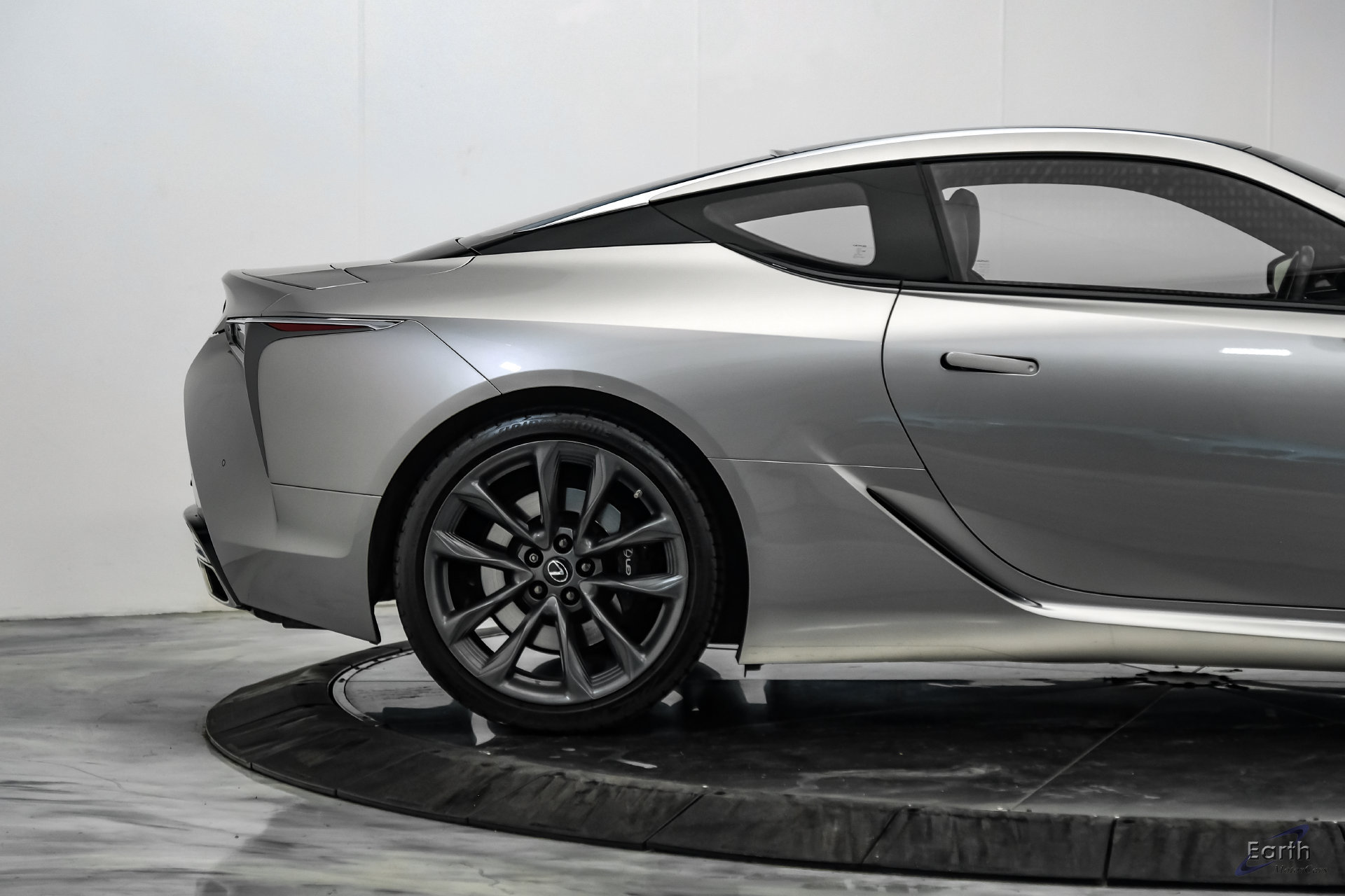 Used 2018 Lexus LC 500 Coupe w/ Performance Package RWD image 21
