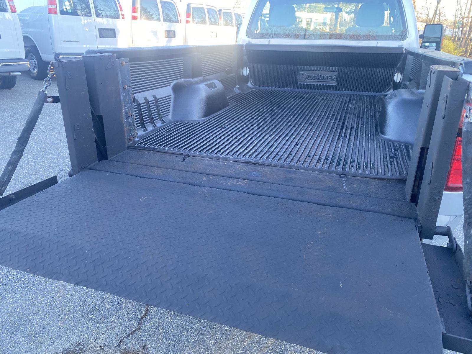 Used 2016 Ford F250 XL w/ Power Equipment Group image 12