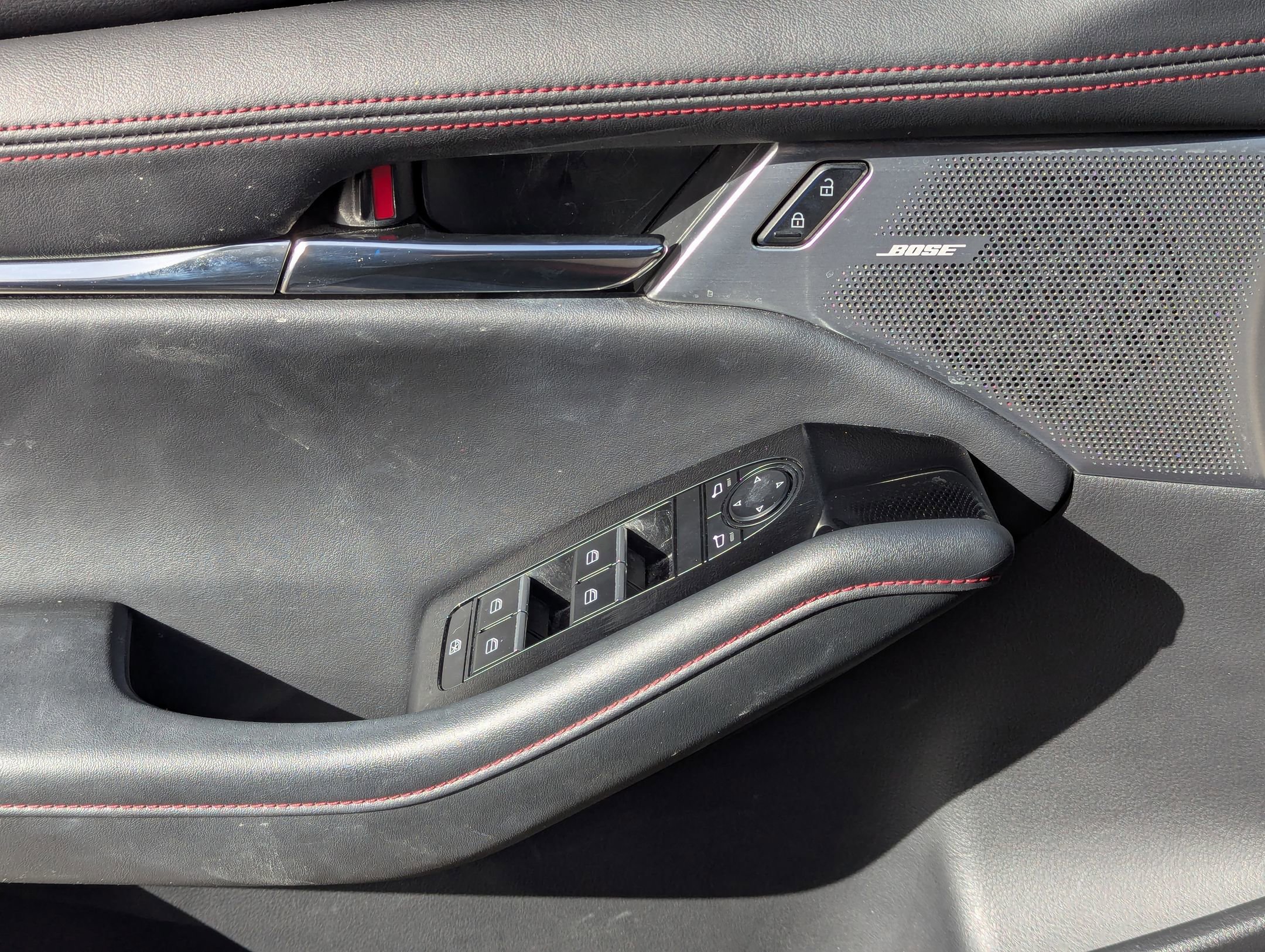 Used 2023 MAZDA MAZDA3 s image 11