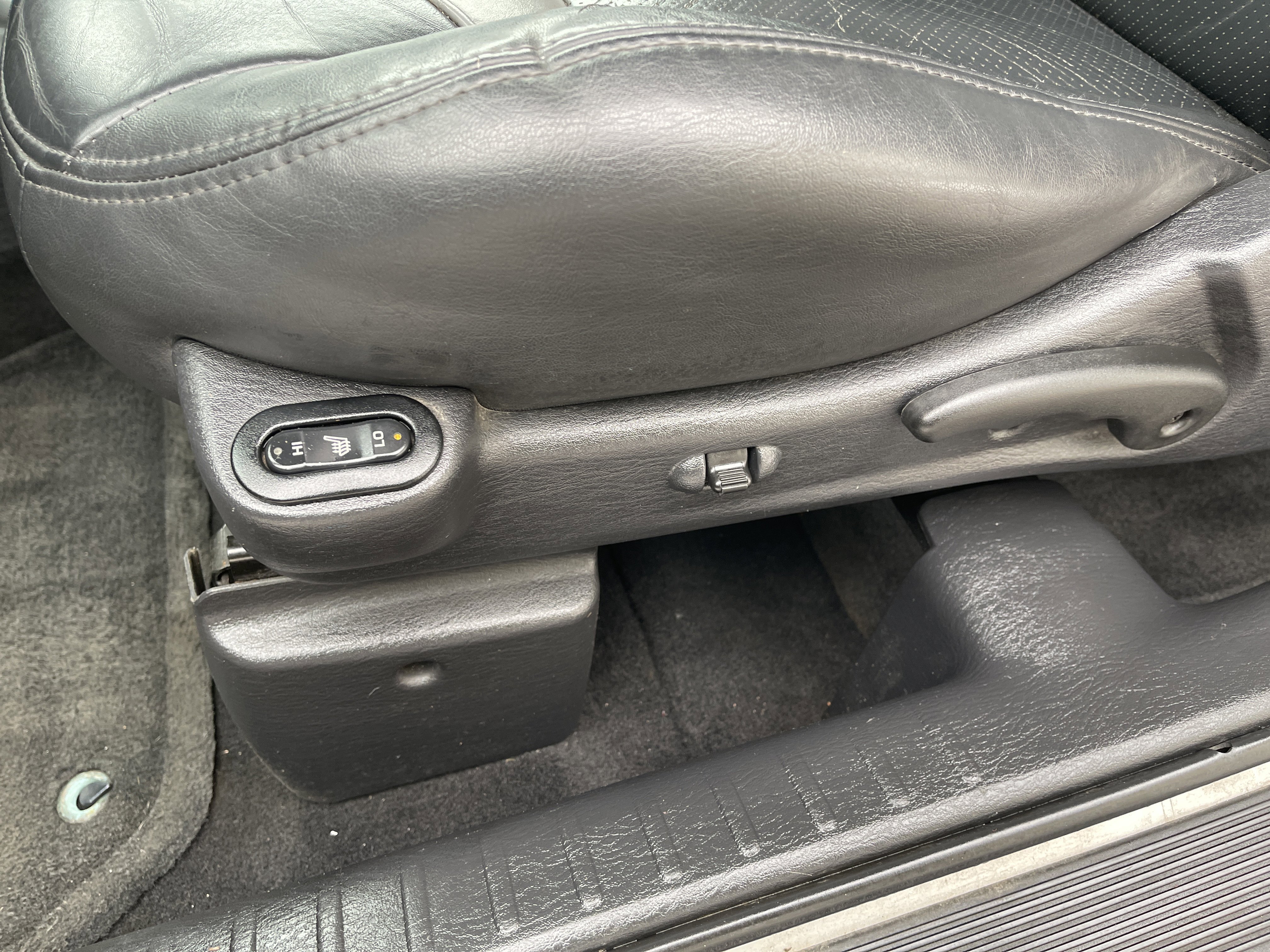 Used 2005 Chrysler PT Cruiser GT image 13