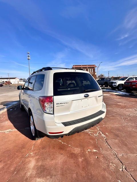 Used 2010 Subaru Forester 2.5X Premium image 8