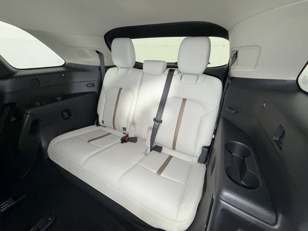 Used 2024 MAZDA CX-90 Plug-In Hybrid w/ Premium Plus AWD/4WD image 19